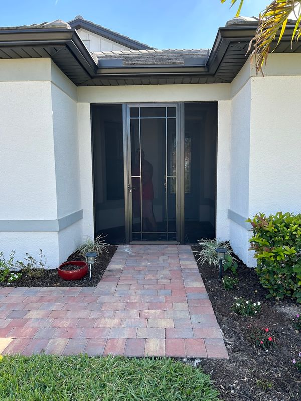 Front entry with aluminum screen door